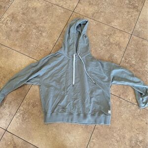 Vuori xs sage green hoodie